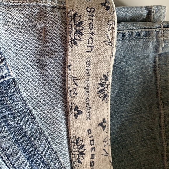 Jeans - Picture 2 of 2